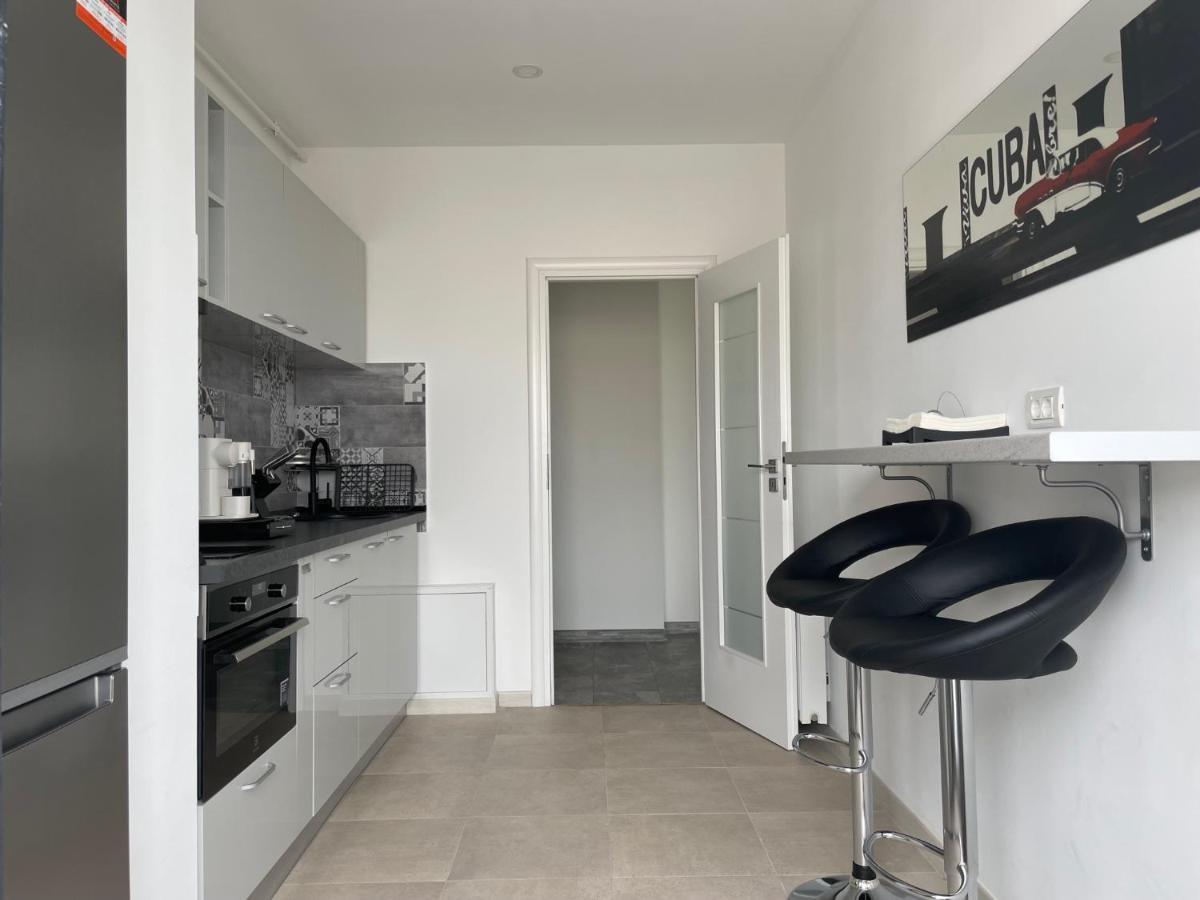 Lakeview 2 Room Penthouse Rooftop Terrace W15 Bucureşti Exterior foto